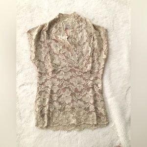 Cute Lacey henri bendel top